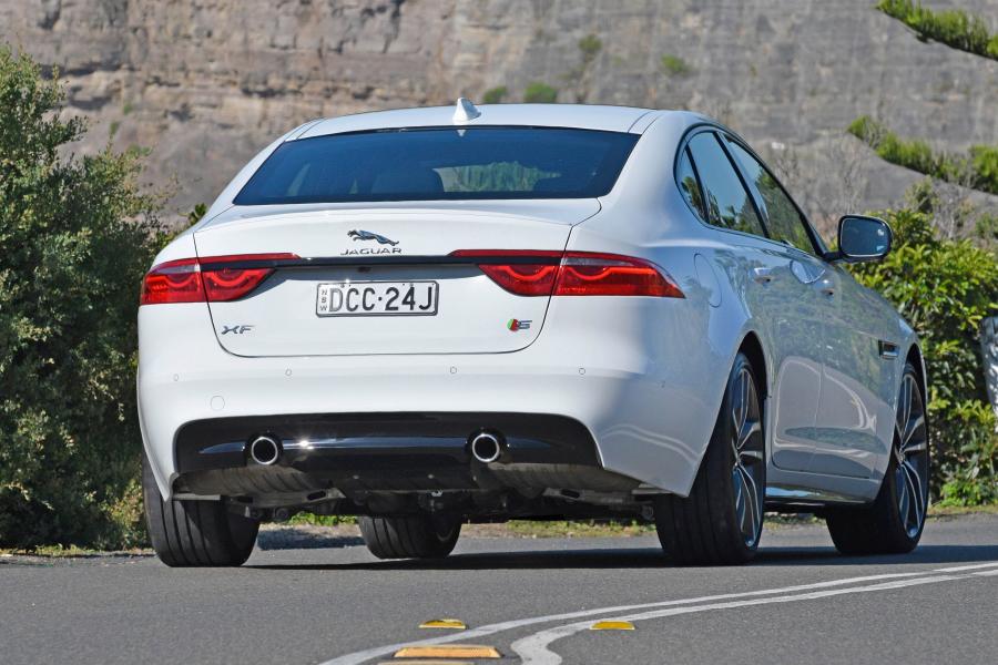  Jaguar XF S 2016 года  (AU) (фото 9 из 31)